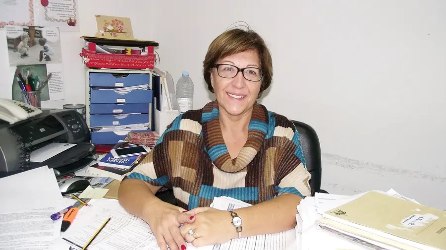“Quem deve mandar numa casa é quem nela mais trabalha” “Quem deve mandar numa casa é quem nela mais trabalha”