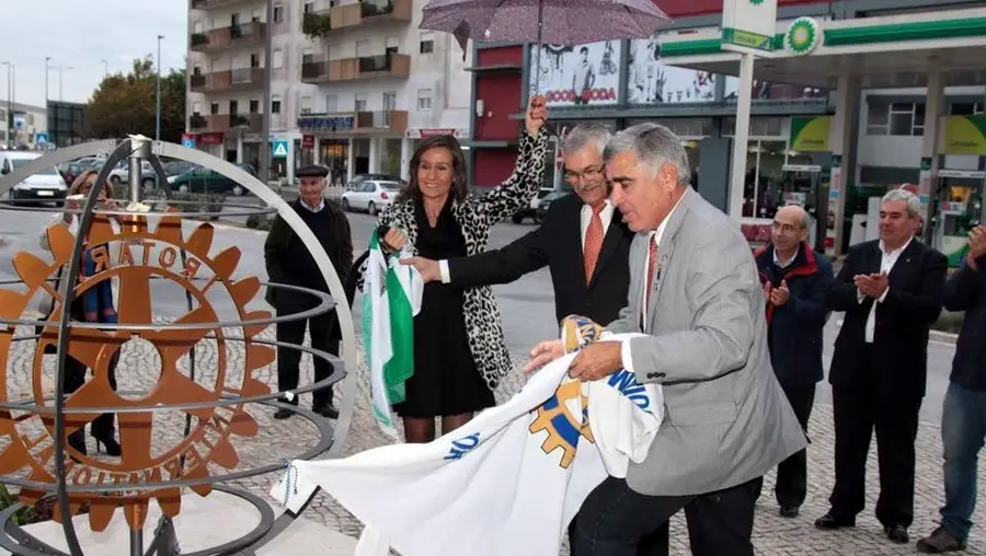 Inaugurado Marco Rotário em Rio Maior Inaugurado Marco Rotário em Rio Maior