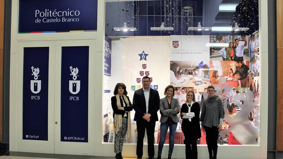 Montra do Politécnico de Castelo Branco com nova imagem Montra do Politécnico de Castelo Branco com nova imagem