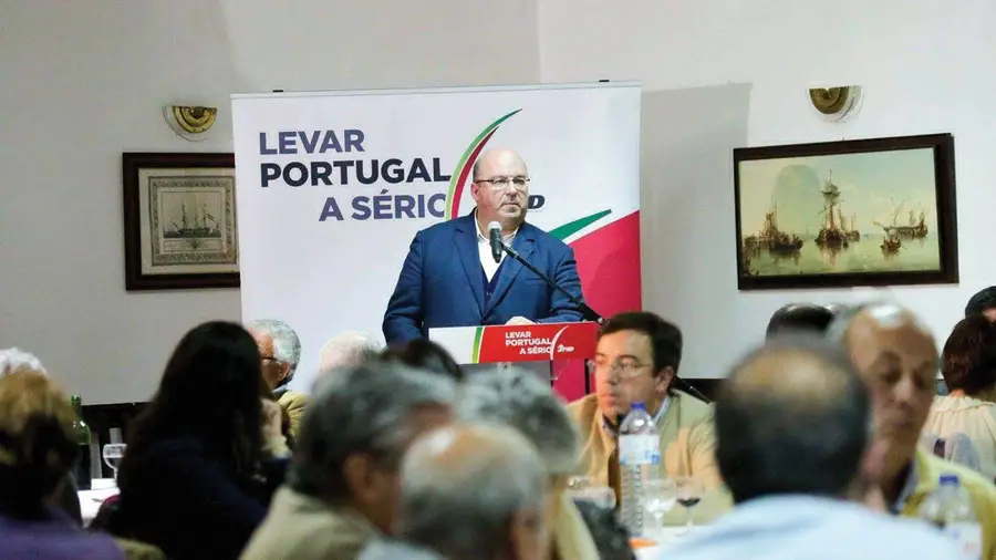 Presidente do Sardoal lamenta fim de projecto que permitia colocar médicos no interior Presidente do Sardoal lamenta fim de projecto que permitia colocar médicos no interior