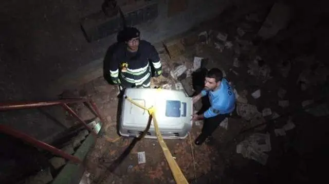 GNR retira cadela e crias que caíram em ETAR de Coruche GNR retira cadela e crias que caíram em ETAR de Coruche