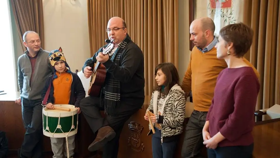 Presidente do Sardoal cantou as Janeiras com as crianças do concelho