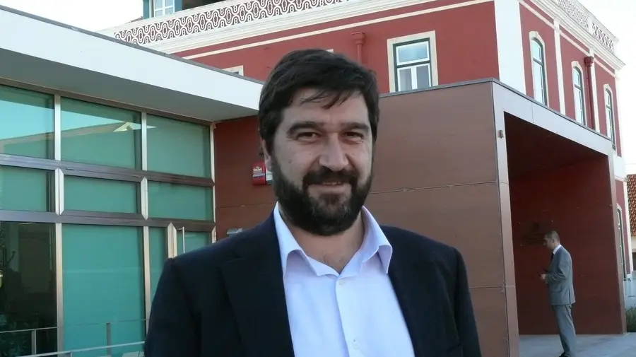 Presidente de Alpiarça absolvido de ter mandado vereador para o c… Presidente de Alpiarça absolvido de ter mandado vereador para o c…