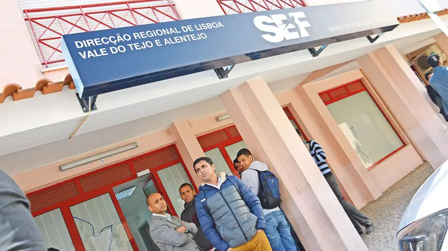 SEF de Vila Franca de Xira deixa de atender quem for de fora do concelho SEF de Vila Franca de Xira deixa de atender quem for de fora do concelho