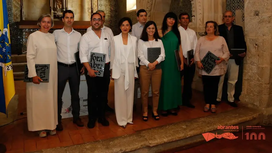 Câmara de Abrantes distingue funcionários no Dia da Cidade Câmara de Abrantes distingue funcionários no Dia da Cidade