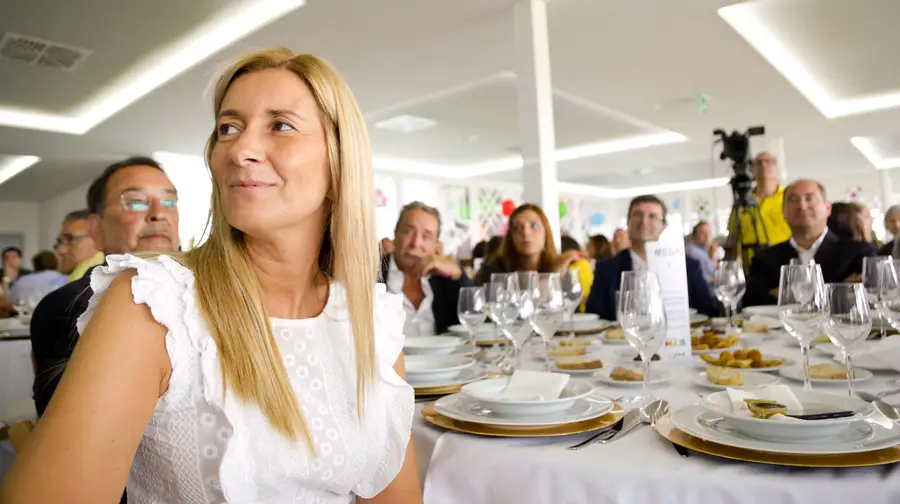 Helena de Jesus apresenta equipa e garantia de fazer diferente em Vila Franca de Xira Helena de Jesus apresenta equipa e garantia de fazer diferente em Vila Franca de Xira