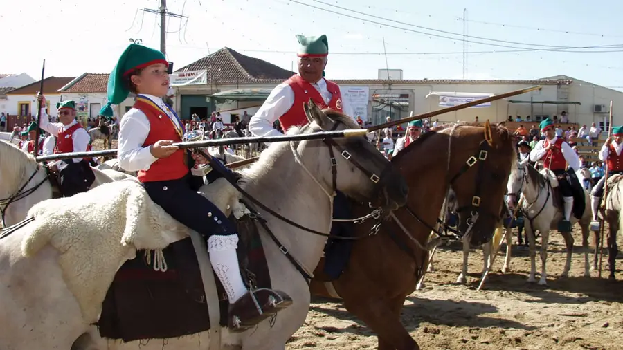 As festas em honra de Nossa Senhora da Oliveira e de Nossa Senhora de Guadalupe As festas em honra de Nossa Senhora da Oliveira e de Nossa Senhora de Guadalupe