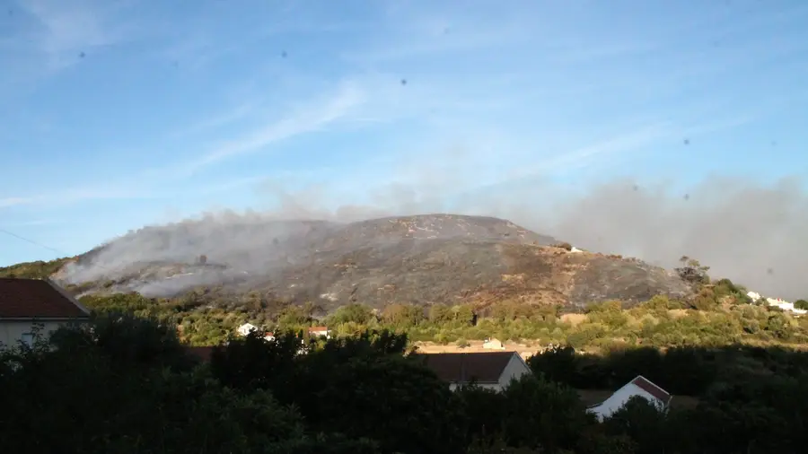 Extinto incêndio no concelho de Vila Franca de Xira Extinto incêndio no concelho de Vila Franca de Xira