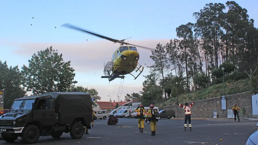 Incêndio em Mação com três frentes activas Incêndio em Mação com três frentes activas