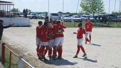 Benfica do Ribatejo apresenta-se aos sócios frente aos campeões do mundo Benfica do Ribatejo apresenta-se aos sócios frente aos campeões do mundo