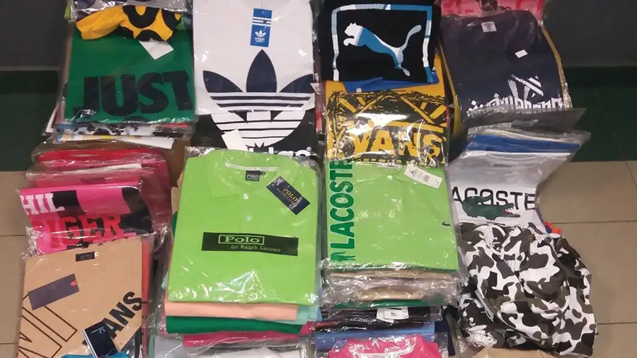 Aaaaaai roupa sacaneeee! Aaaaaai roupa sacaneeee!