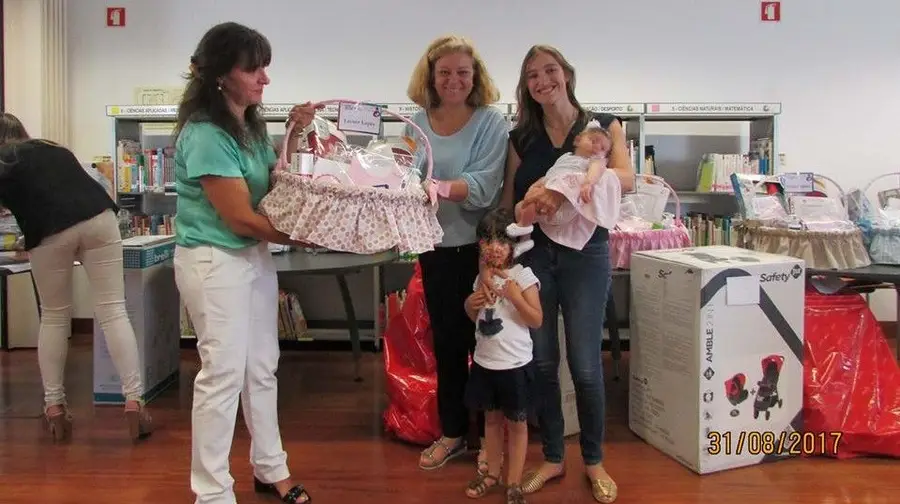 Alcanena entregou mais sete cabazes "Bebé Feliz" Alcanena entregou mais sete cabazes "Bebé Feliz"