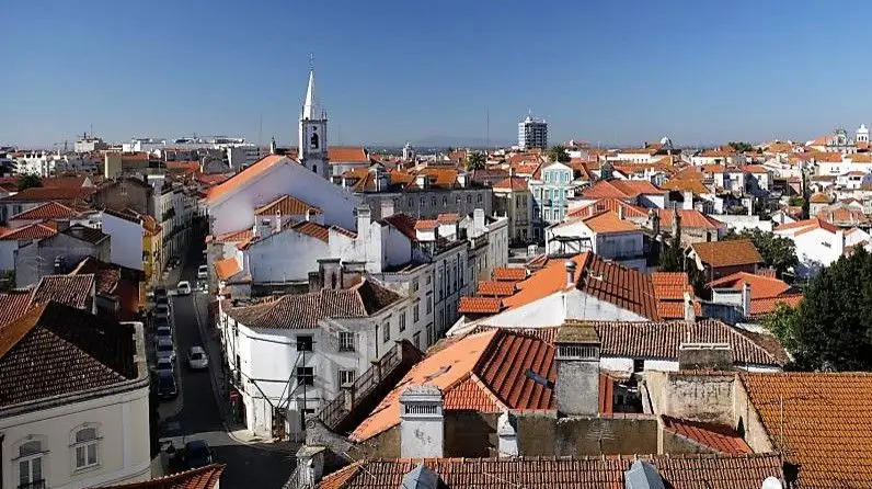 Aumentam pedidos para obras no centro histórico de Santarém Aumentam pedidos para obras no centro histórico de Santarém