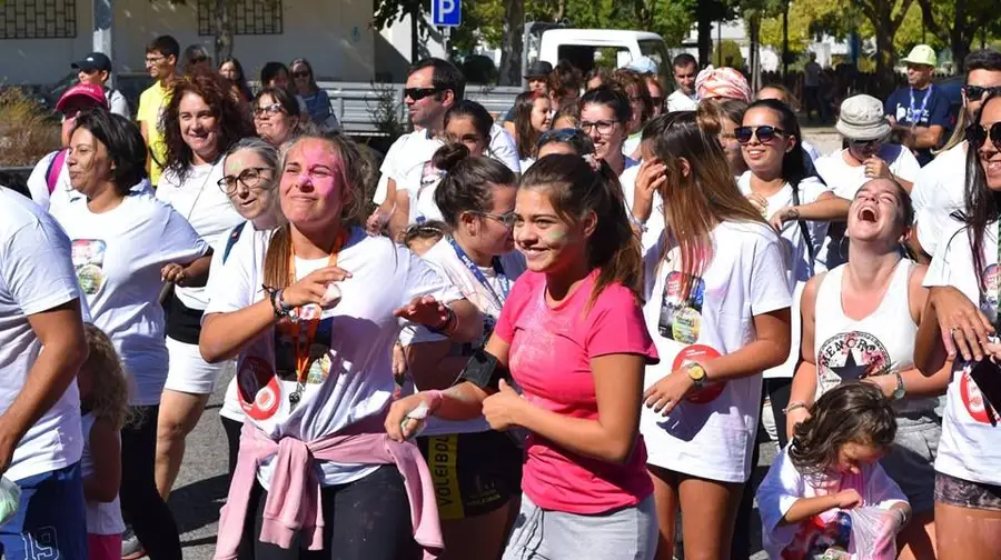 Mais de 150 na Corrida Colorida em Alcanena Mais de 150 na Corrida Colorida em Alcanena