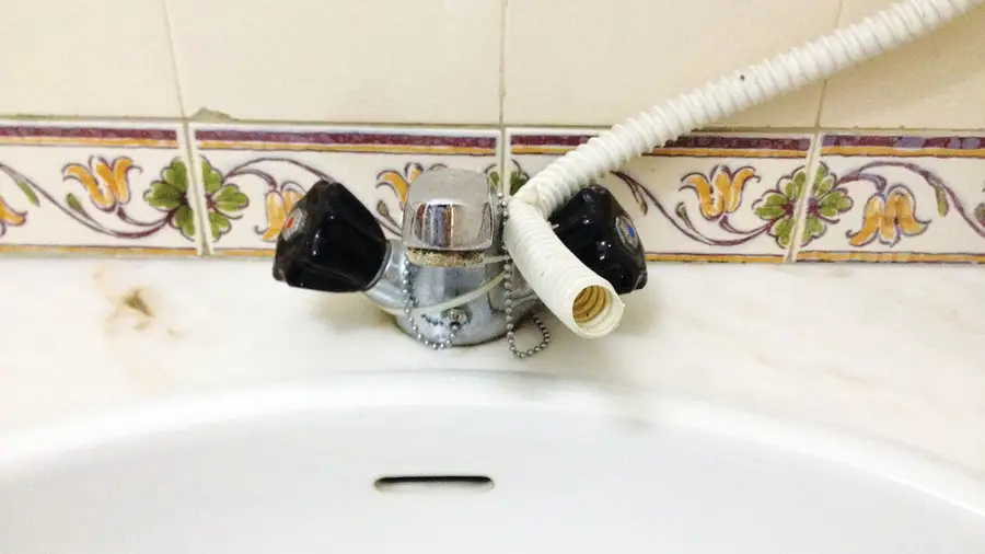 O tubo misterioso O tubo misterioso
