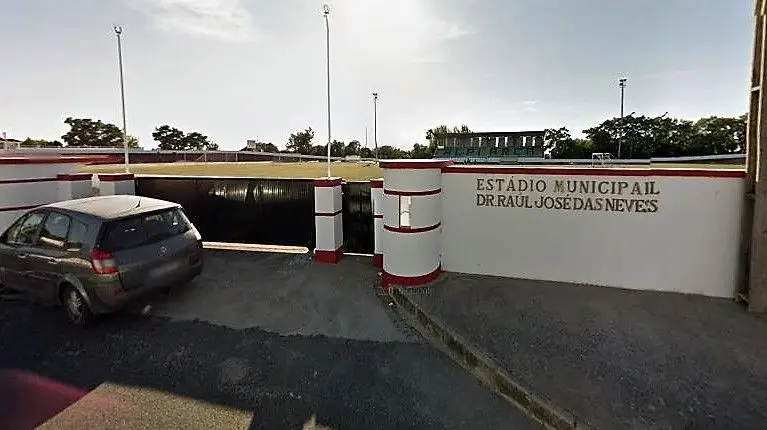 Remodelação dos balneários do Estádio de Alpiarça para breve Remodelação dos balneários do Estádio de Alpiarça para breve
