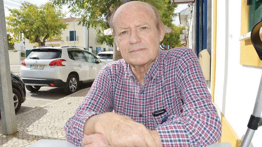 A vida deu-lhe mais pancada que os toiros nas arenas A vida deu-lhe mais pancada que os toiros nas arenas