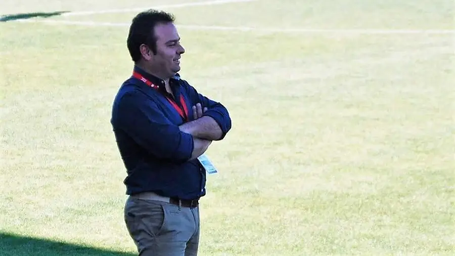 Treinador do Ouriense acusado de dar cabeçada em futebolista do Mação Treinador do Ouriense acusado de dar cabeçada em futebolista do Mação
