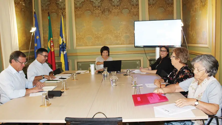 Agradecimentos e votos de sucesso na hora da despedida do executivo de Abrantes Agradecimentos e votos de sucesso na hora da despedida do executivo de Abrantes