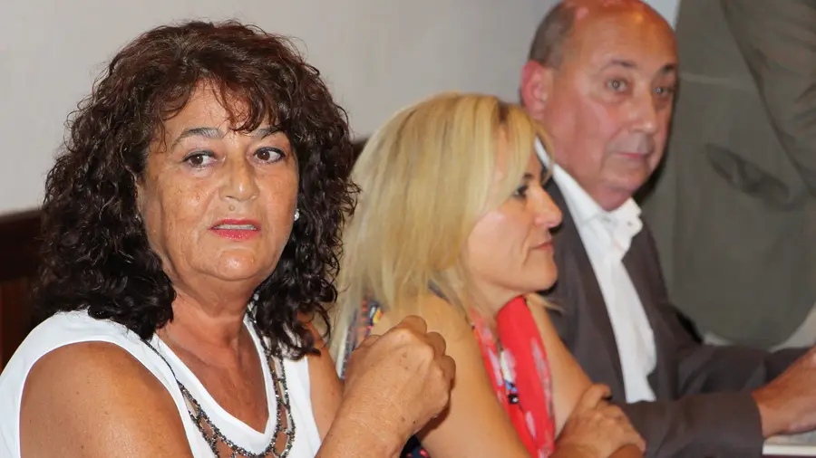 Anita falha primeira reunião em Salvaterra de Magos Anita falha primeira reunião em Salvaterra de Magos