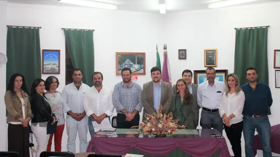 Junta e Assembleia de Freguesia de Alcanhões tomaram posse Junta e Assembleia de Freguesia de Alcanhões tomaram posse