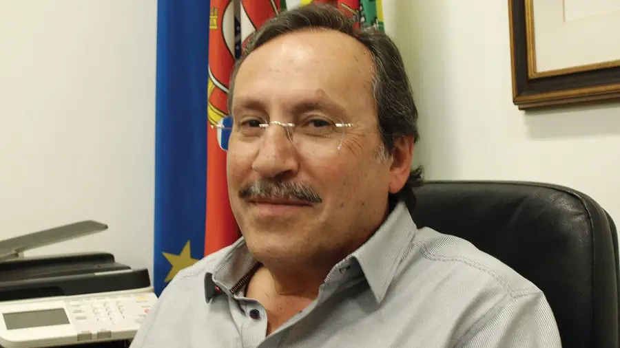 Se tivesse trinta anos e soubesse o que sei hoje trabalhava mais para ser escritor Se tivesse trinta anos e soubesse o que sei hoje trabalhava mais para ser escritor