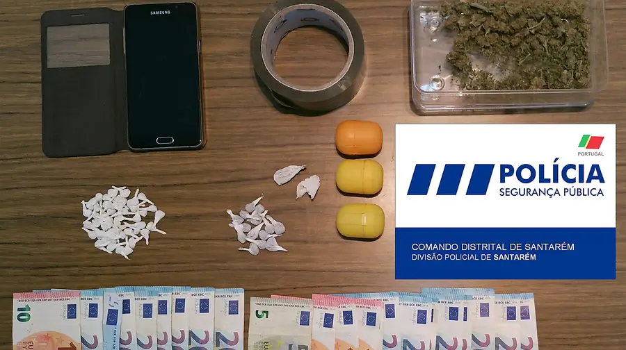 Três detidos em Santarém por posse e tráfico de droga Três detidos em Santarém por posse e tráfico de droga