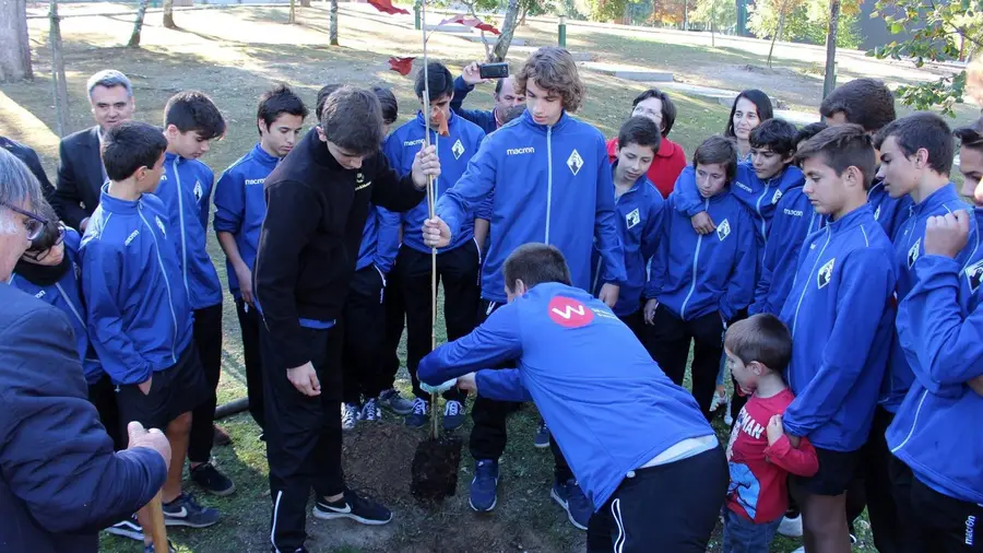 Iniciados da Académica de Santarém com estágio solidário em Oliveira do Hospital Iniciados da Académica de Santarém com estágio solidário em Oliveira do Hospital