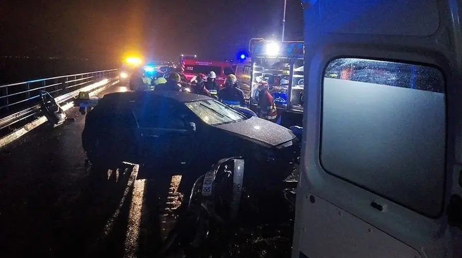 Ferido grave em colisão na Ponte Salgueiro Maia Ferido grave em colisão na Ponte Salgueiro Maia