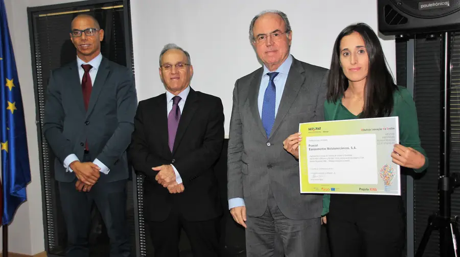Projecto de Inovação na Gestão encerra com 17 empresas certificadas Projecto de Inovação na Gestão encerra com 17 empresas certificadas