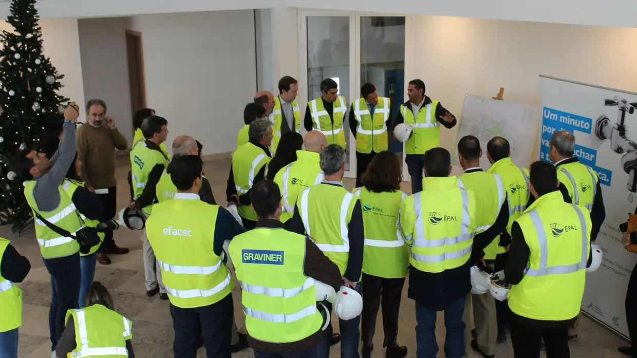 Visita do Ministro do Ambiente à ETA de Vale da Pedra