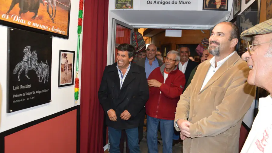 Luís Rouxinol é o novo padrinho dos Amigos do Muro de Vila Franca de Xira Luís Rouxinol é o novo padrinho dos Amigos do Muro de Vila Franca de Xira