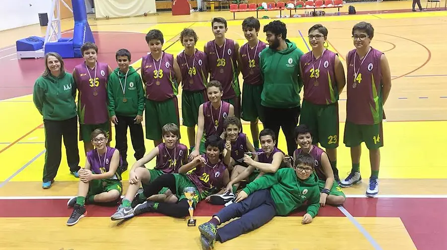 Ateneu Cartaxense campeão distrital de basquetebol sub-14 Ateneu Cartaxense campeão distrital de basquetebol sub-14