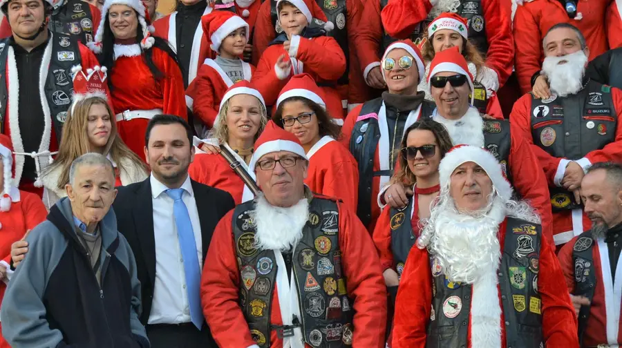 Pai Natal chegou de mota a Alverca Pai Natal chegou de mota a Alverca