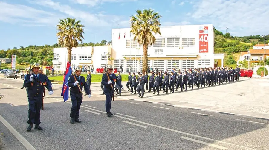 Associados dos Bombeiros de Pernes reúnem para aprovar orçamento Associados dos Bombeiros de Pernes reúnem para aprovar orçamento