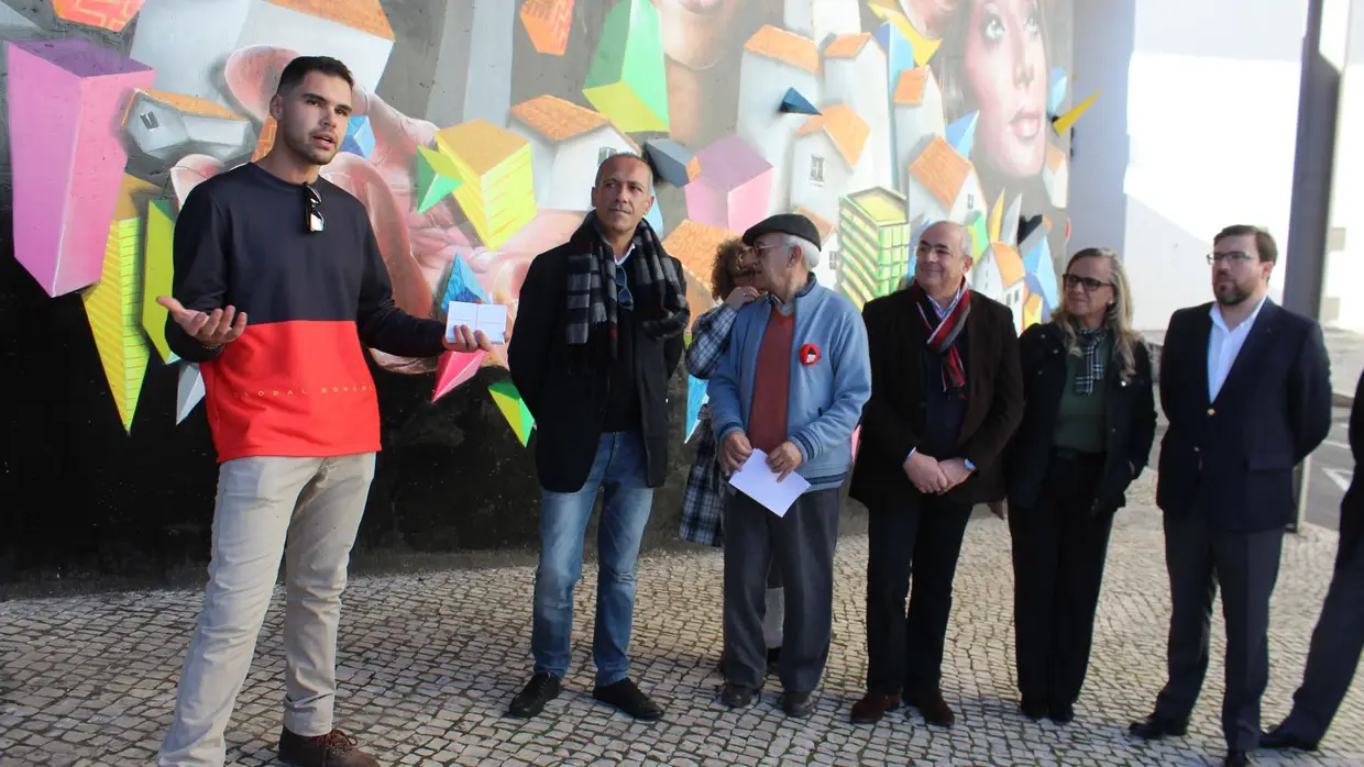 Inauguração do mural "Dream Walkers" de Francisco Camilo