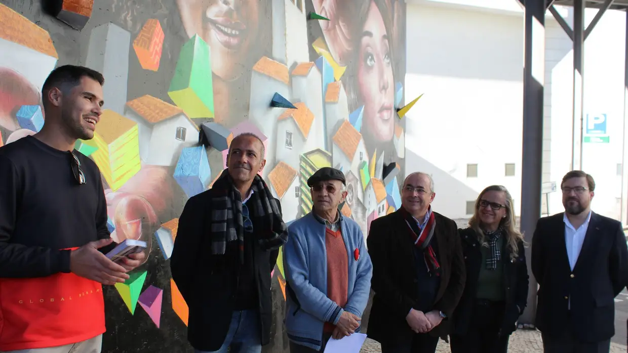 Inauguração do mural "Dream Walkers" de Francisco Camilo