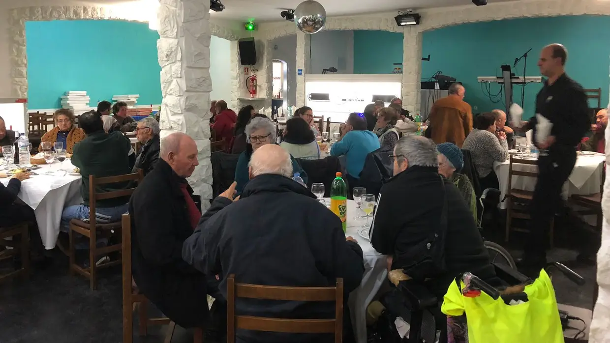 Jantar Solidário no Restaurante Quinta do Parque Real