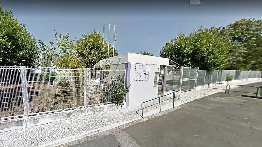 Briga no refeitório da Escola Febo Moniz em Almeirim Briga no refeitório da Escola Febo Moniz em Almeirim