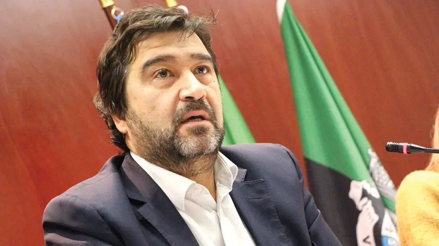 Presidente de Alpiarça reúne com administração dos CTT Presidente de Alpiarça reúne com administração dos CTT