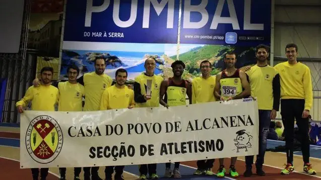 Casa do Povo de Alcanena campeã distrital de pista coberta Casa do Povo de Alcanena campeã distrital de pista coberta