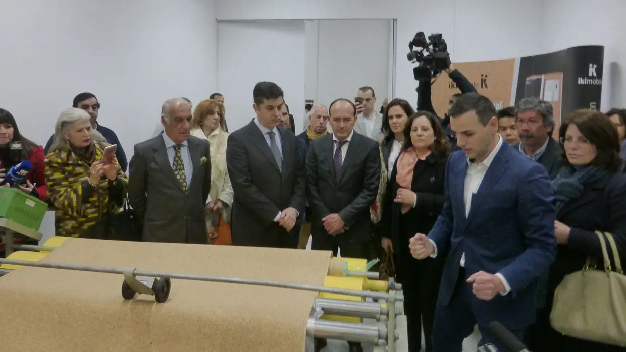 Inauguração da fábrica IKI MOBILE em Coruche