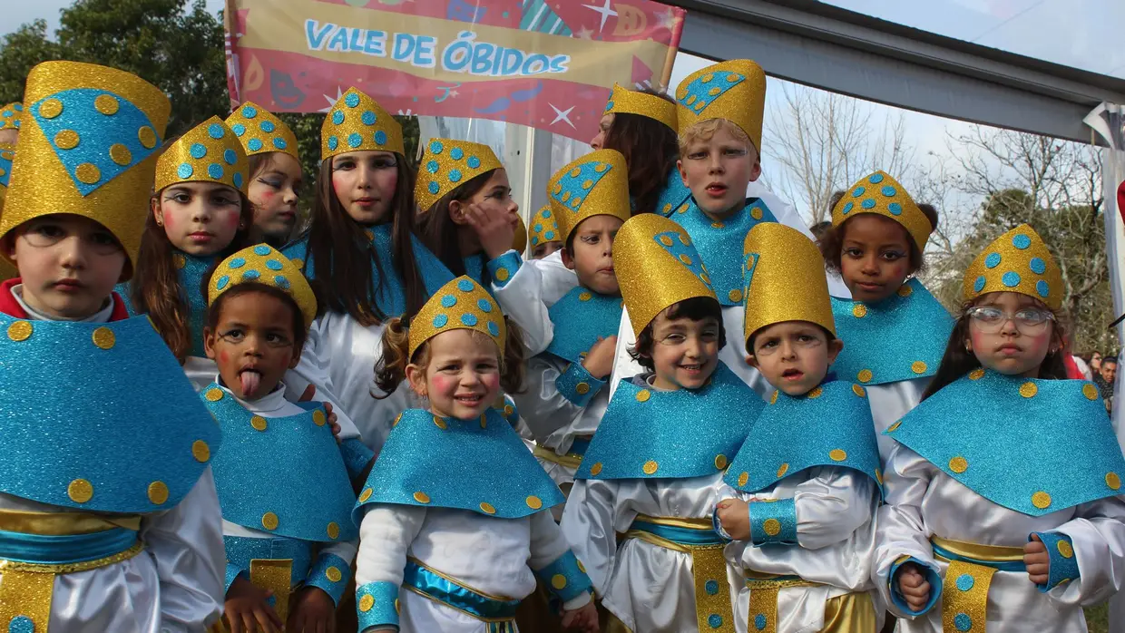 Desfile de Carnaval das Escolas e Instituições - Rio Maior