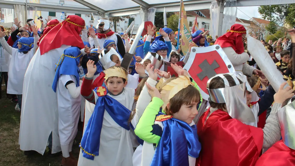 Desfile de Carnaval das Escolas e Instituições - Rio Maior