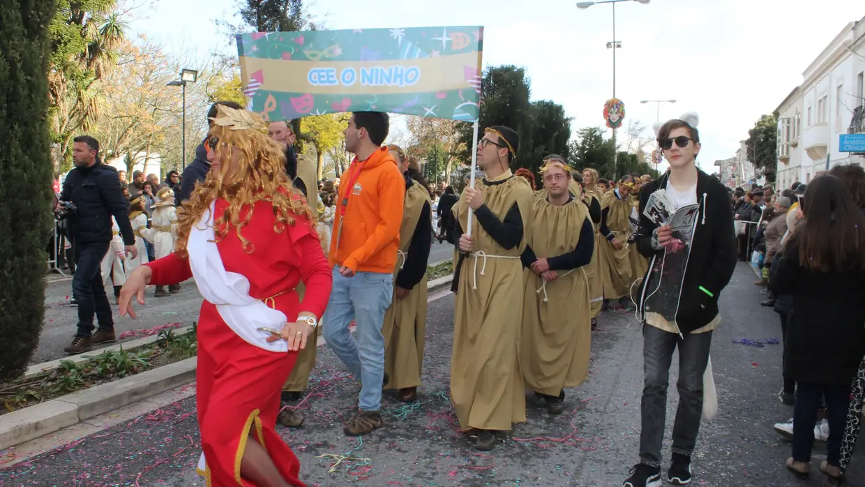 Desfile de Carnaval das Escolas e Instituições - Rio Maior