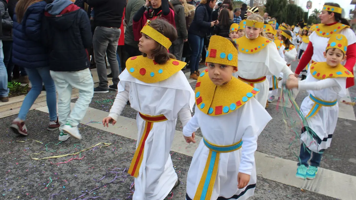Desfile de Carnaval das Escolas e Instituições - Rio Maior