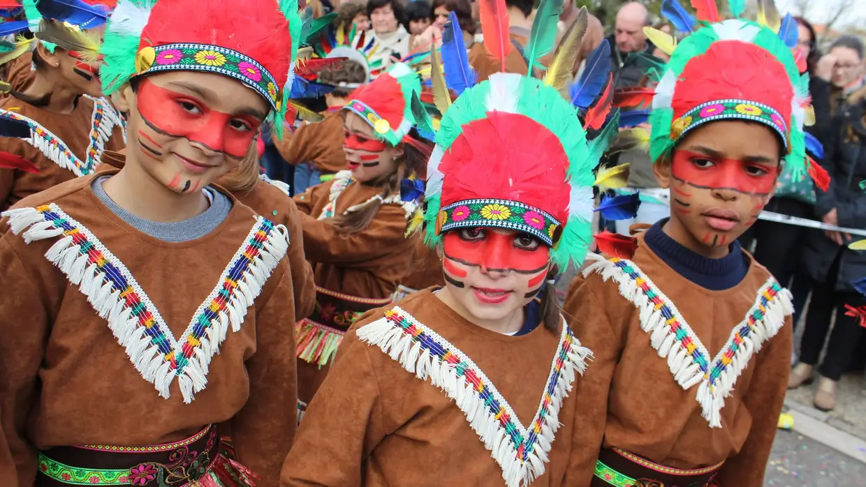 Desfile de Carnaval das Escolas e Instituições - Rio Maior