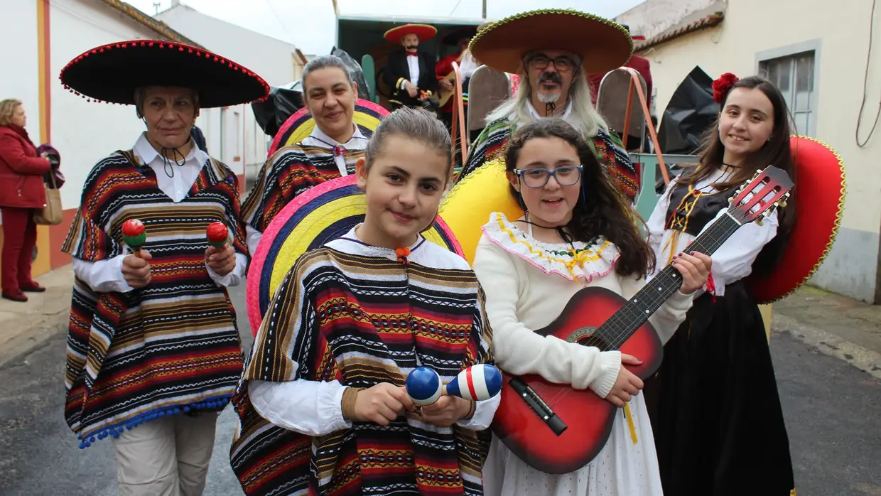 Corso carnavalesco em Benfica do Ribatejo