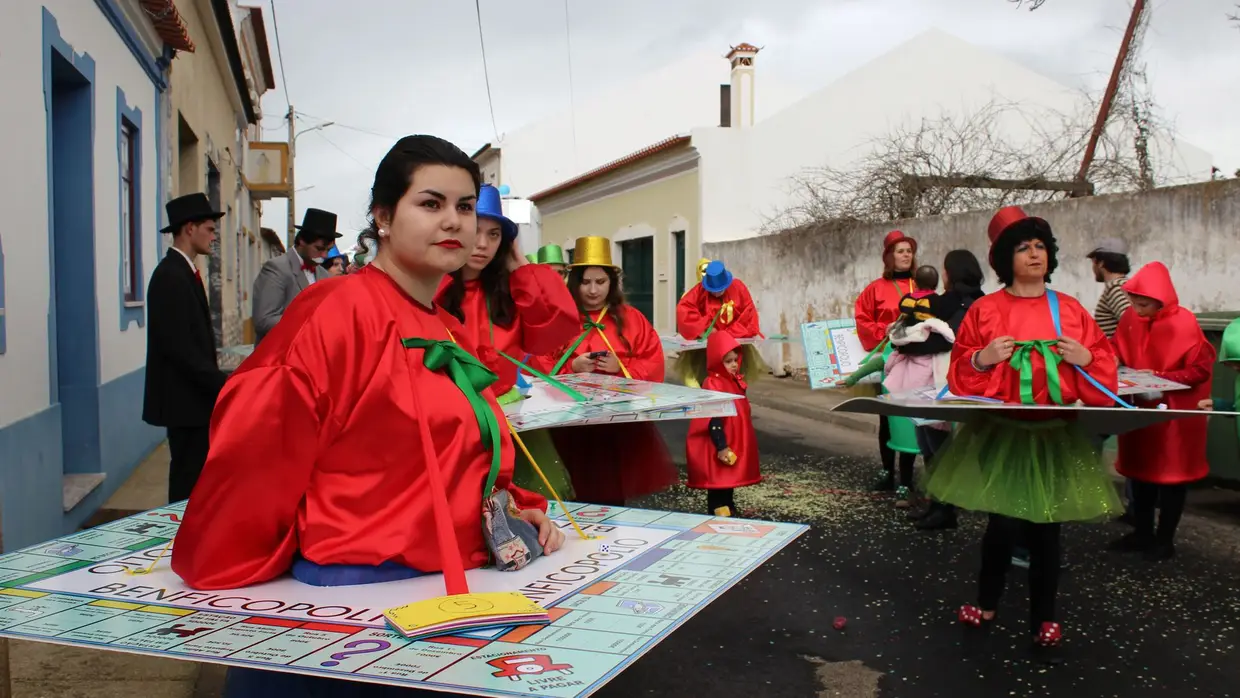 Corso carnavalesco em Benfica do Ribatejo