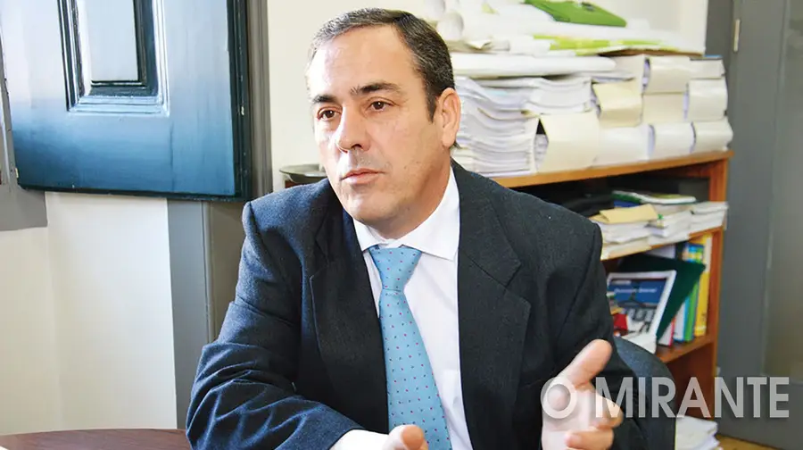Relações públicas da Águas do Ribatejo continua a deixar empresa mal vista Relações públicas da Águas do Ribatejo continua a deixar empresa mal vista